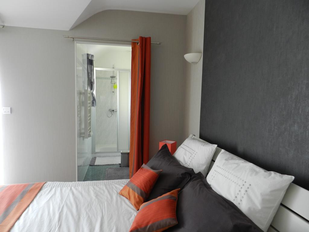 Aux Portes De Rennes Ch. D'Hotes Chartres-de-Bretagne Bilik gambar